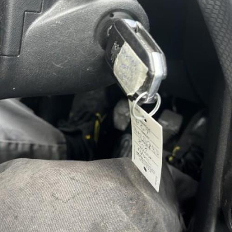 Pretensionneur de ceinture avant droit PEUGEOT 2008 1 Photo n°16