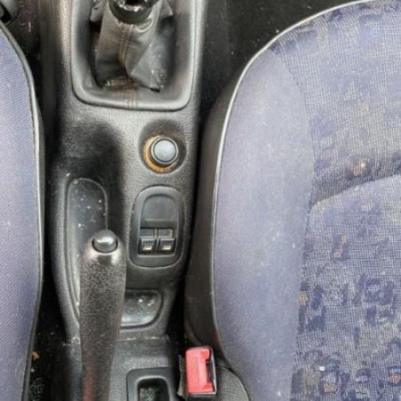 Bouton de warning PEUGEOT 206