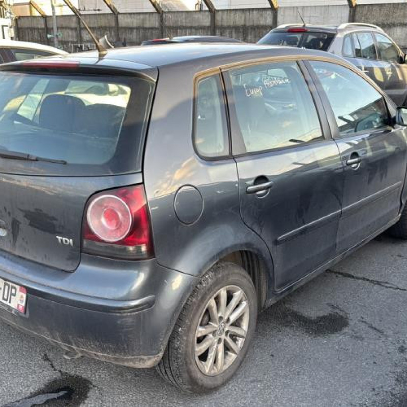 Trappe d'essence VOLKSWAGEN POLO 4 Photo n°3