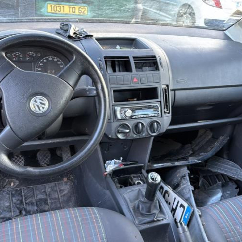 Trappe d'essence VOLKSWAGEN POLO 4 Photo n°12