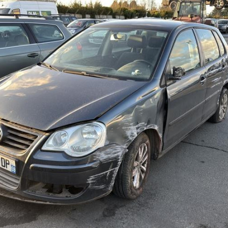 Poignee interieur arriere gauche VOLKSWAGEN POLO 4 Photo n°1