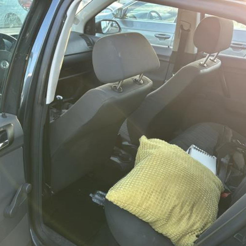 Poignee interieur arriere gauche VOLKSWAGEN POLO 4 Photo n°10