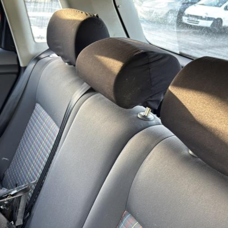 Poignee interieur arriere gauche VOLKSWAGEN POLO 4 Photo n°11