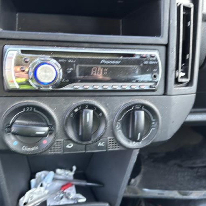 Poignee interieur arriere gauche VOLKSWAGEN POLO 4 Photo n°15
