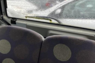 Poignee porte avant gauche RENAULT TWINGO 1