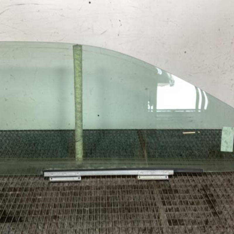 Vitre avant gauche RENAULT TWINGO 1 Photo n°4