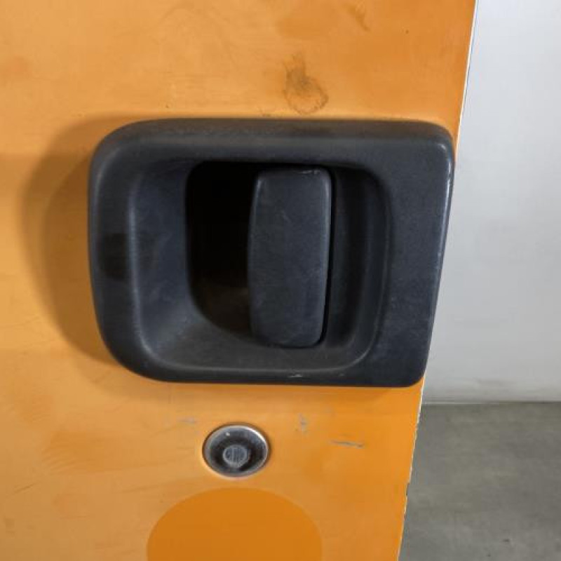 Porte avant gauche RENAULT MASTER 2 Photo n°2