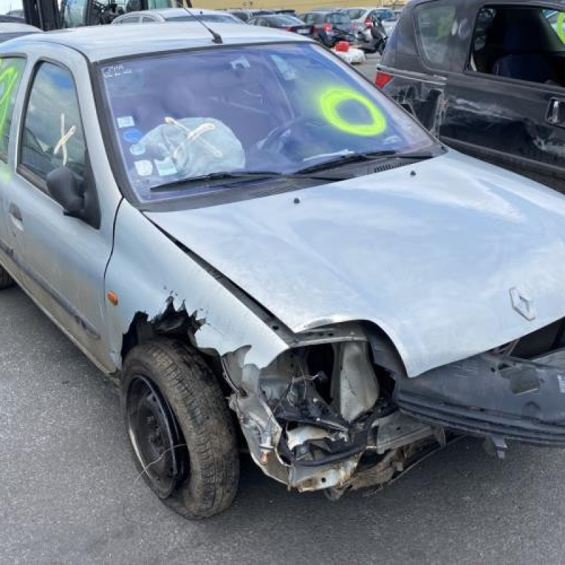 Feu arriere principal droit (feux) RENAULT CLIO 2 Photo n°5