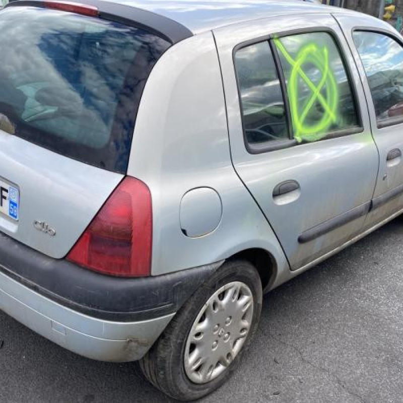 Feu arriere principal droit (feux) RENAULT CLIO 2 Photo n°6