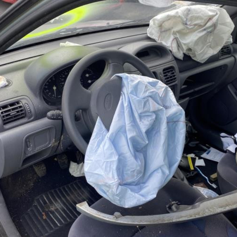 Feu arriere principal droit (feux) RENAULT CLIO 2 Photo n°13