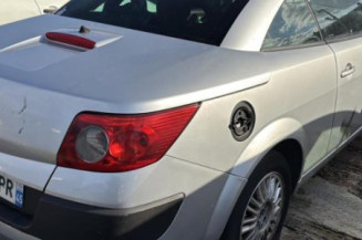 Aile avant droit RENAULT MEGANE 2