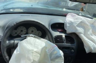 Porte avant gauche PEUGEOT 206