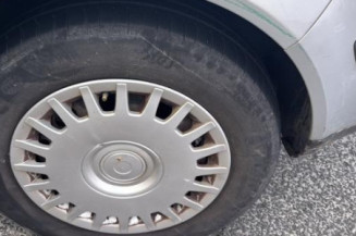 Pretensionneur de ceinture avant gauche VOLKSWAGEN GOLF 4