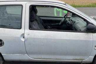 Poignee porte avant gauche RENAULT TWINGO 1