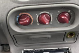 Poignee porte avant gauche RENAULT TWINGO 1
