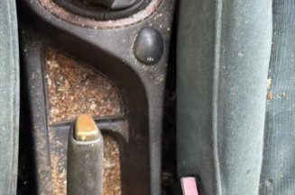 Bouton de warning PEUGEOT 307