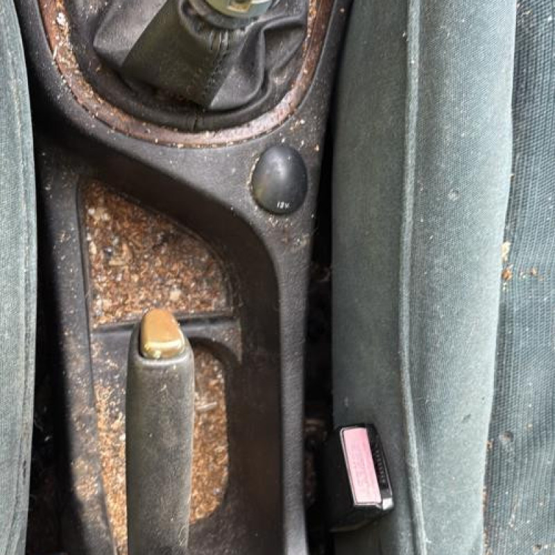 Bouton de warning PEUGEOT 307 Photo n°14