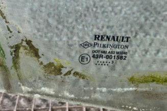 Vitre avant droit RENAULT CLIO 2