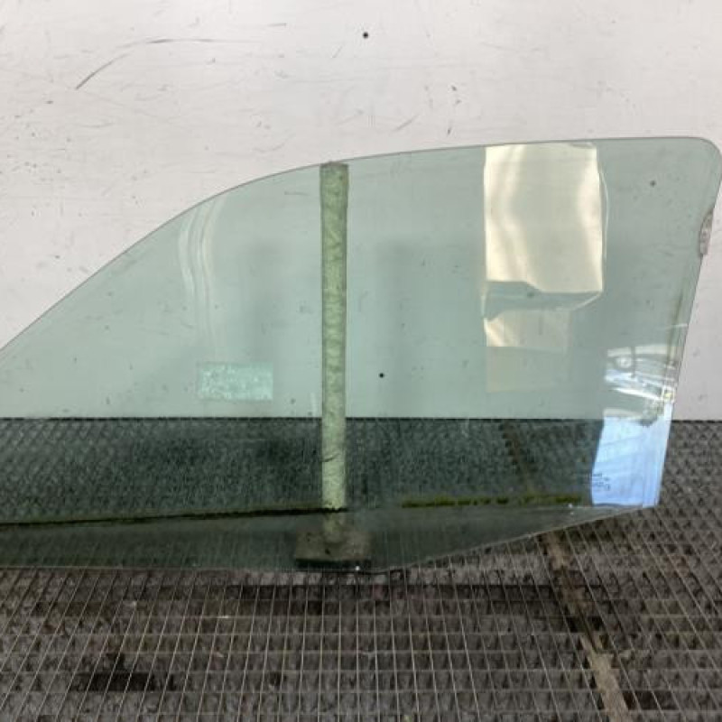 Vitre avant droit RENAULT CLIO 2 Photo n°7