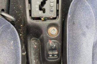 Boitier air bag PEUGEOT 206