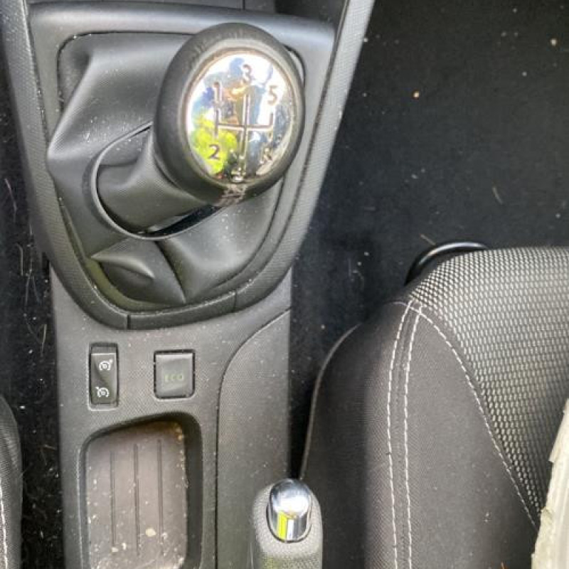 Boite a gants RENAULT CLIO 4 Photo n°18