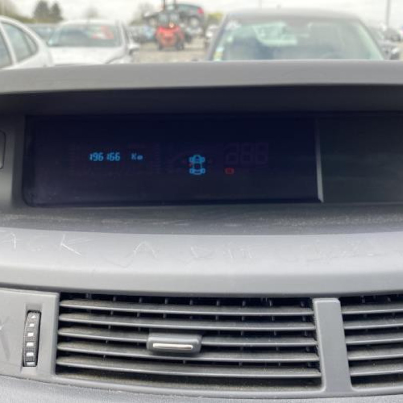 Bouton de warning RENAULT GRAND ESPACE 4 Photo n°18