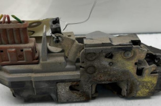 Serrure arriere gauche PEUGEOT 206
