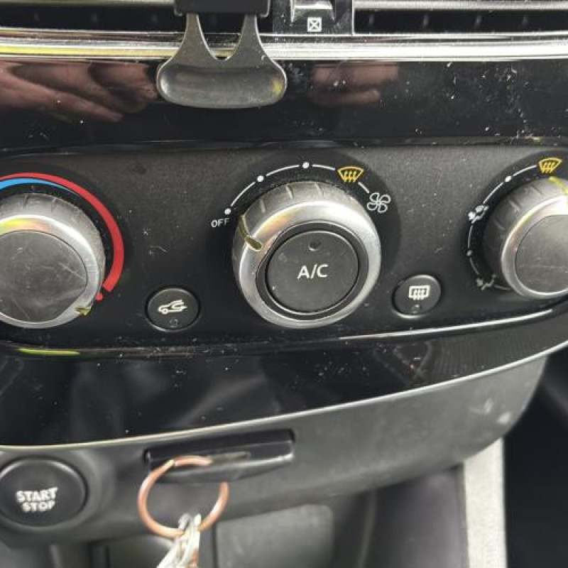 Bras essuie glace avant droit RENAULT CLIO 4 Photo n°20