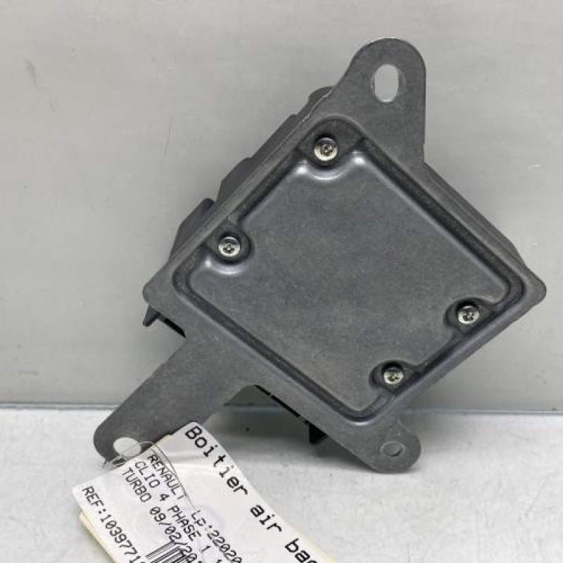 Boitier air bag RENAULT CLIO 4 Photo n°4