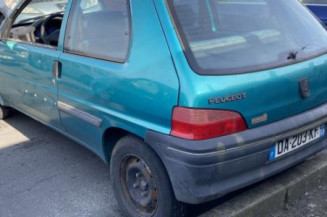 Bouton de warning PEUGEOT 106