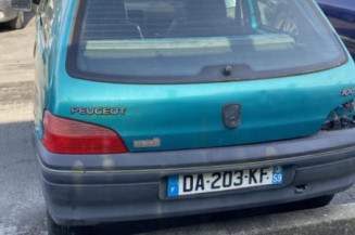 Bouton de warning PEUGEOT 106