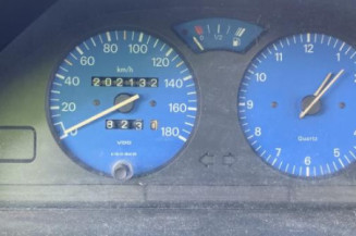 Bouton de warning PEUGEOT 106