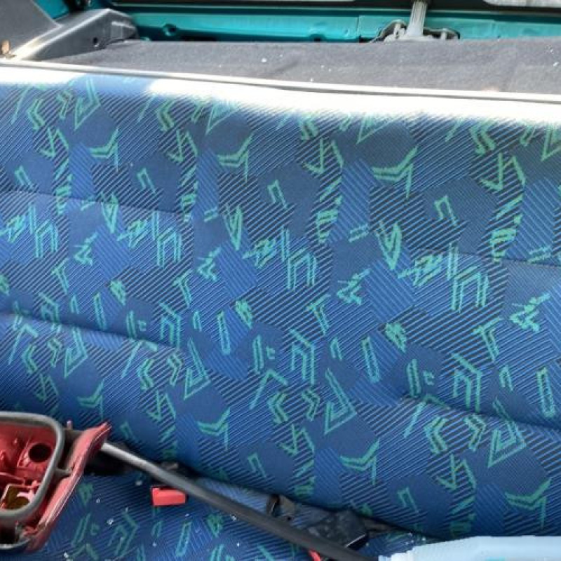 Ceinture avant gauche PEUGEOT 106 Photo n°12