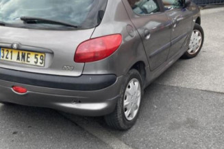 Feu arriere stop central PEUGEOT 206