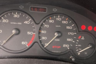 Feu arriere stop central PEUGEOT 206