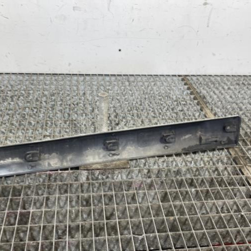 Baguette de porte arriere gauche  RENAULT CLIO 2 Photo n°4