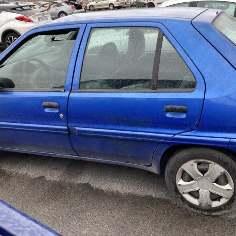 Vitre avant droit CITROEN SAXO Photo n°13