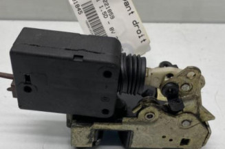Serrure avant droit CITROEN SAXO