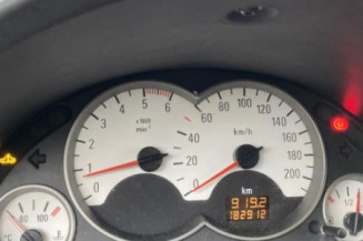 Optique avant principal gauche (feux)(phare) OPEL CORSA C