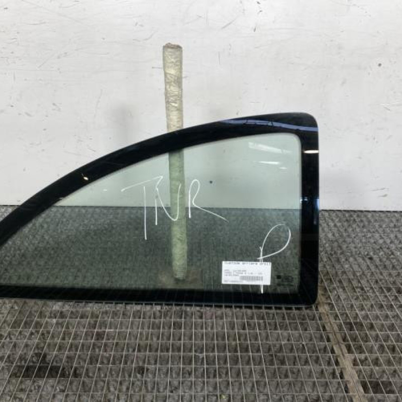 Custode arriere droit OPEL CORSA C Photo n°1