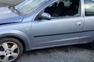 Moteur essuie glace arriere OPEL CORSA C