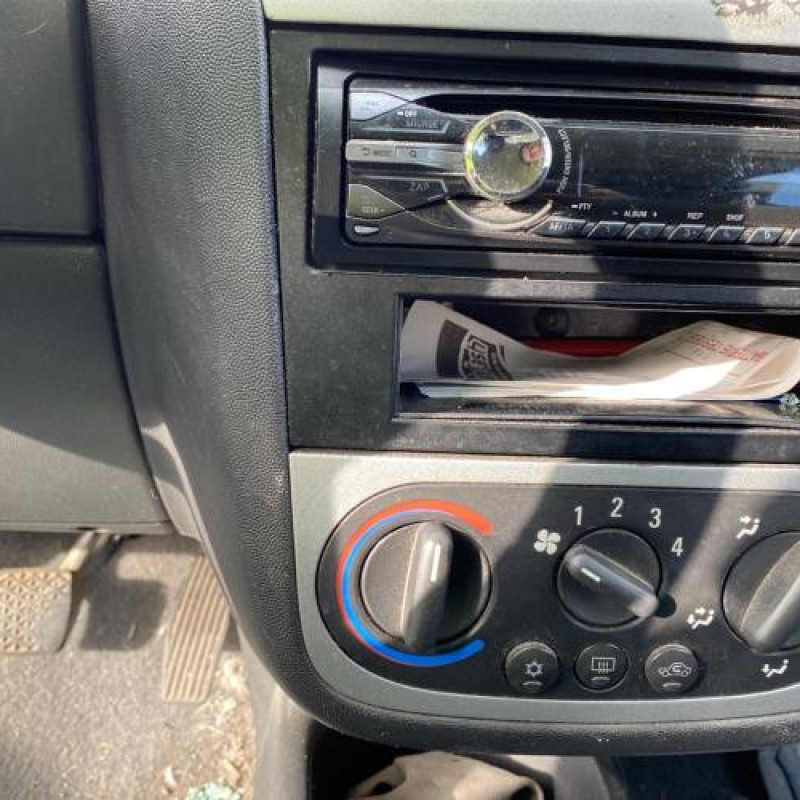 Moteur essuie glace arriere OPEL CORSA C Photo n°14