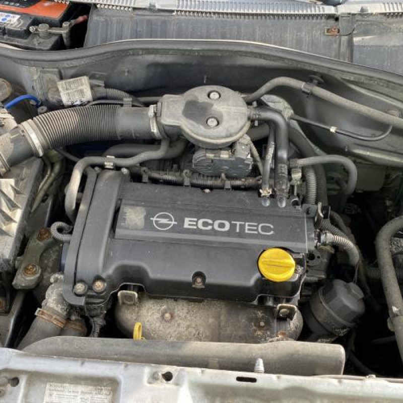 Moteur essuie glace arriere OPEL CORSA C Photo n°19