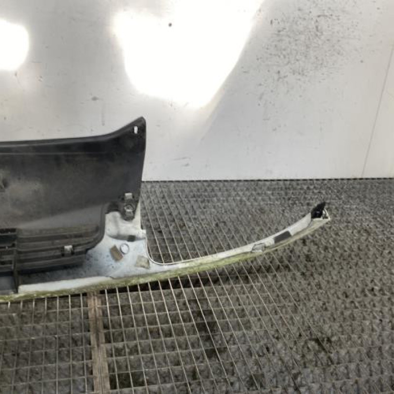 Calandre RENAULT CLIO 2 Photo n°5