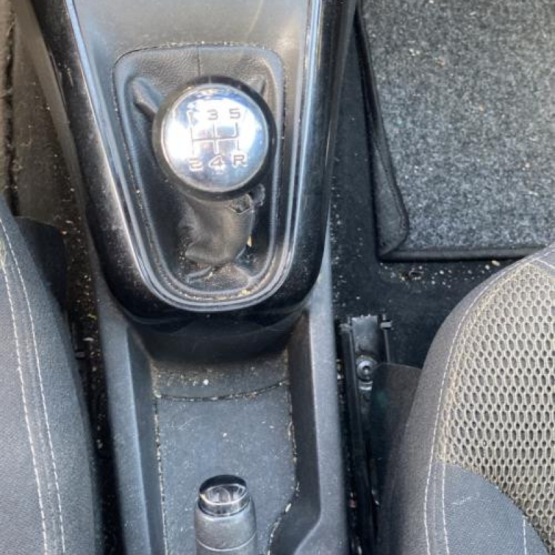 Leve vitre electrique avant gauche CITROEN C3 2 Photo n°17