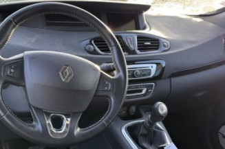 Moteur essuie glace avant droit RENAULT SCENIC 3