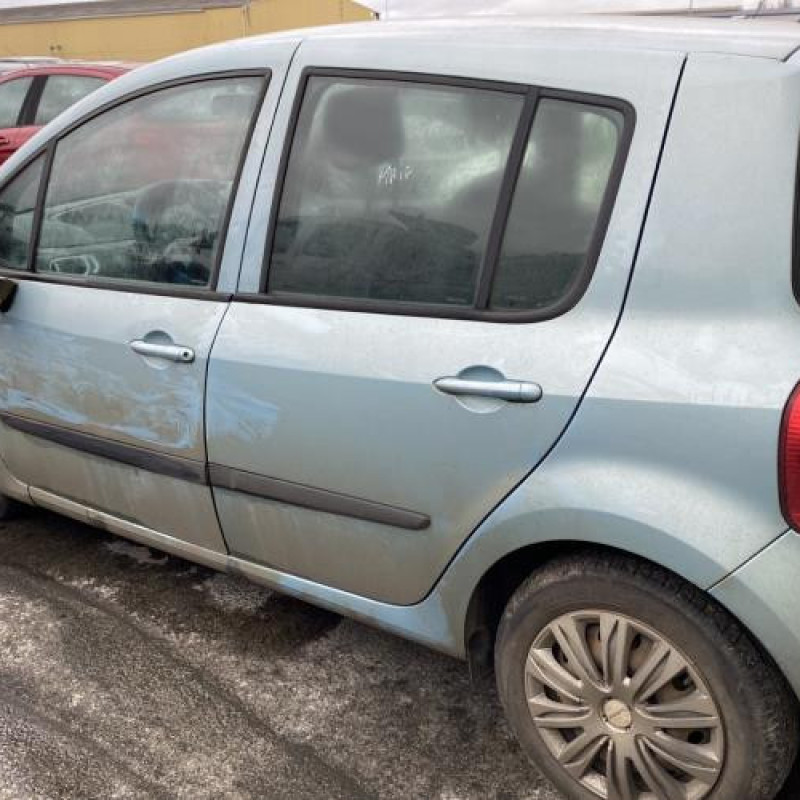 Pedale d'embrayage RENAULT MODUS Photo n°10