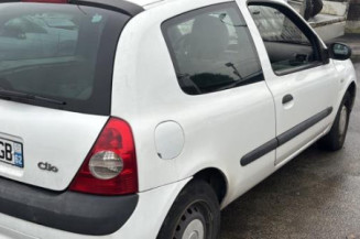 Pivot de moyeu avant gauche RENAULT CLIO 2