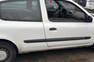 Pivot de moyeu avant gauche RENAULT CLIO 2