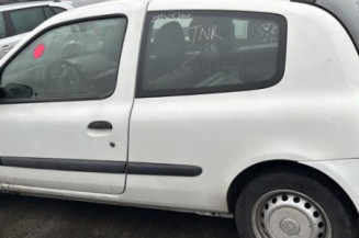 Pivot de moyeu avant gauche RENAULT CLIO 2